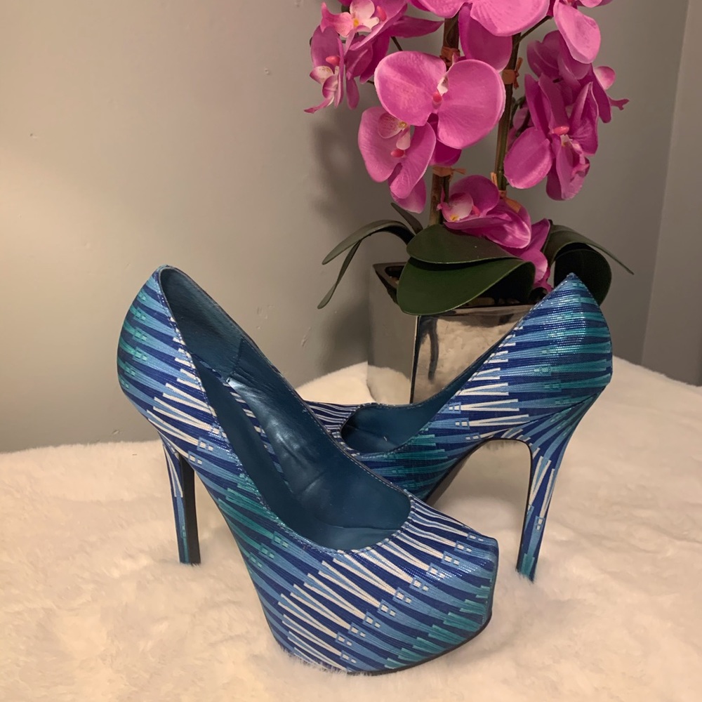 2 Toned Heels